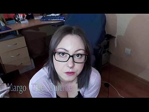❤️ Ti fi sexy ak linèt souse gode pwofondman sou kamera ❤ Videyo pònografi nan nou ️❤