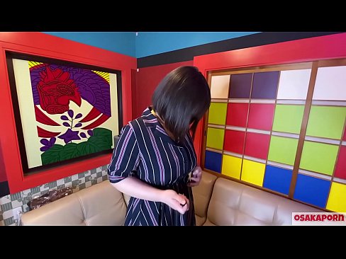 ❤️ Kuti Japonè ak gwo tit masturbe ak jwèt sèks epi li gen yon orgasm. Li pale nan yon entèvyou sou eksperyans mèrdik li. Tèt gwo ak chat pwale plen jemi byen fò. Osakaporn ❤ Videyo pònografi nan nou ️❤